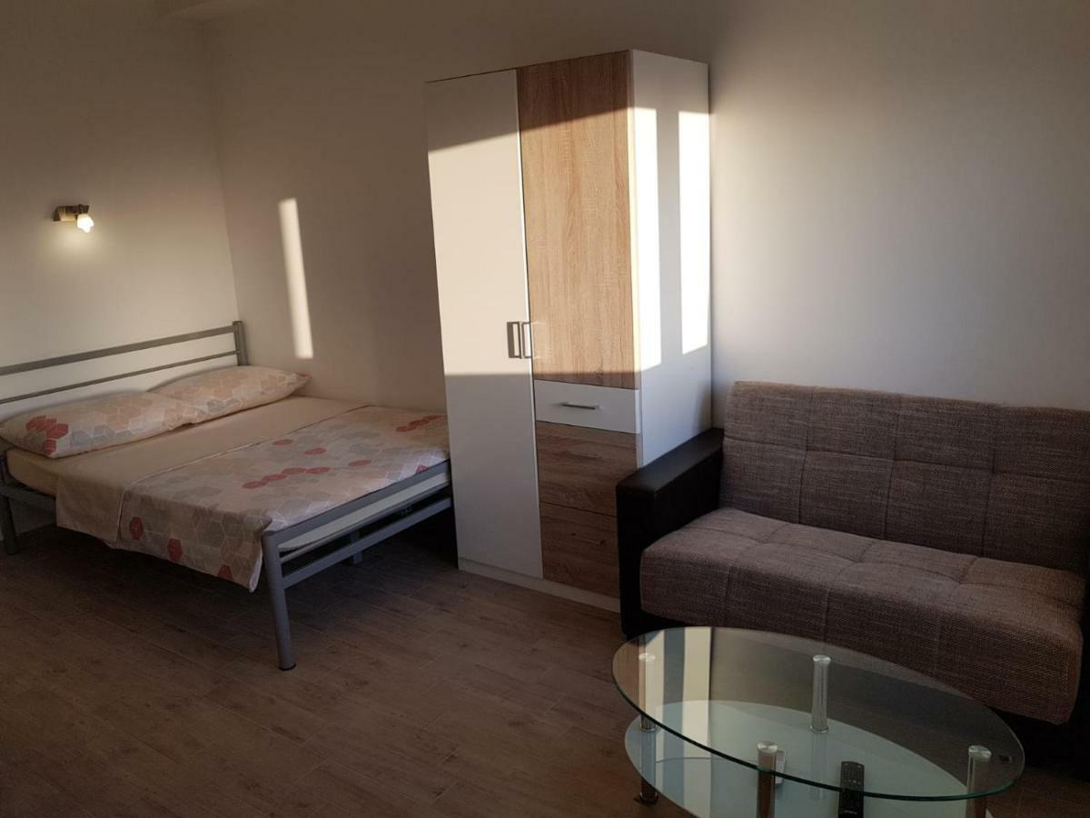 Studio Apartment Matija Podstrana Buitenkant foto
