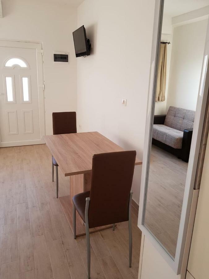 Studio Apartment Matija Podstrana Buitenkant foto